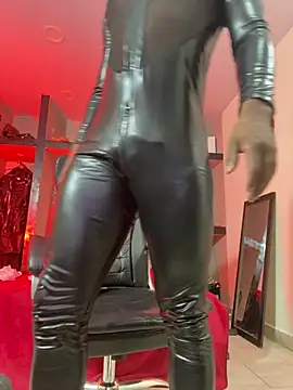 AlejoKhalifa  online show from July 23, 10:24 am