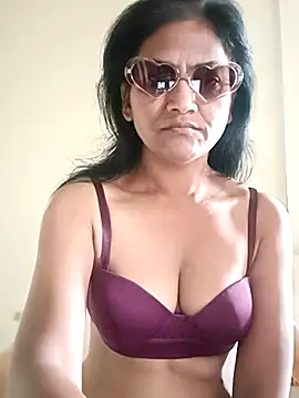 sunita6009 online show from October 17, 2:59 am