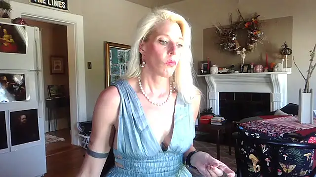 Glamazonx online show from October 29, 7:59 pm