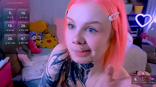 Britney Lynch online show from October 2, 8:16 pm