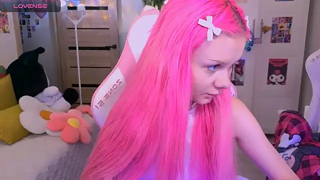 Britney Lynch online show from October 26, 12:44 pm