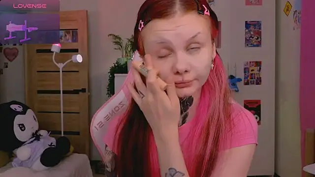 Britney Lynch online show from November 10, 7:57 pm