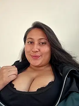 Snapshot of Celeem_ chatting on June 1, 10:11 pm Celeem online show from June 1, 10:11 pm