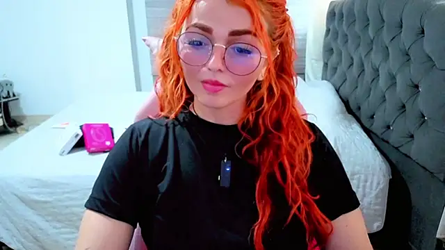 Snapshot of Alexatexa2929 chatting on June 3, 8:25 pm Alexatexa2929 online show from June 3, 8:25 pm