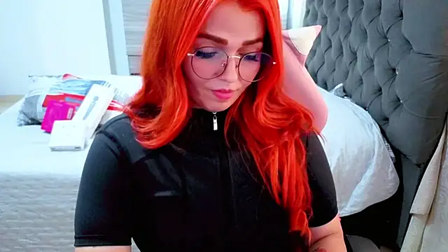Snapshot of Alexatexa2929 chatting on June 6, 9:30 pm Alexatexa2929 online show from June 6, 9:30 pm