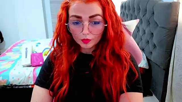 Snapshot of Alexatexa2929 chatting on June 14, 9:06 pm Alexatexa2929 online show from June 14, 9:06 pm