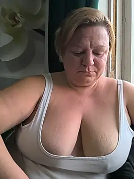 Snapshot of jusichka chatting on July 16, 5:08 pm jusichka online show from July 16, 5:08 pm