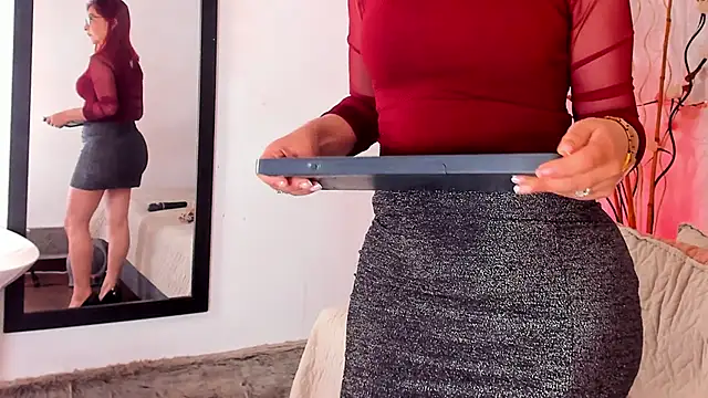 ivone adams online show from September 13, 4:23 am