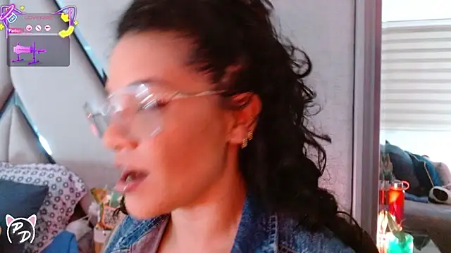 paula daniela1 online show from May 16, 11:14 pm