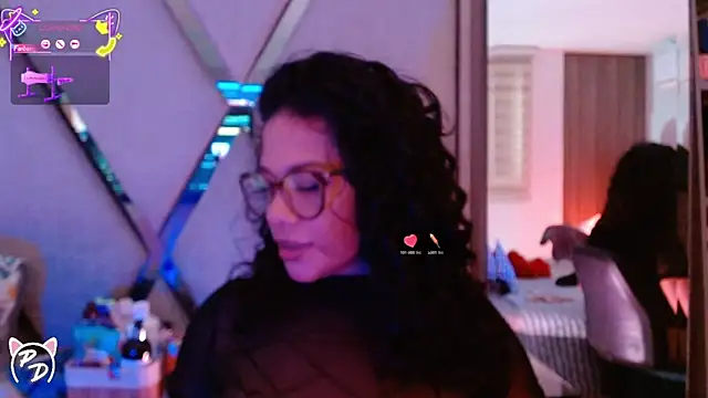 paula daniela1 online show from June 4, 9:32 pm
