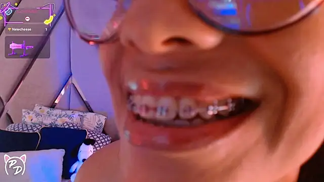 paula daniela1 online show from June 15, 9:50 pm