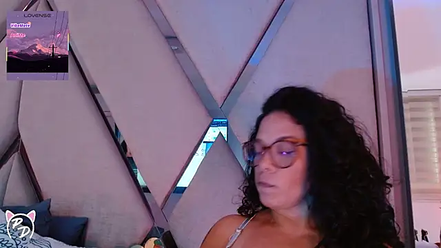 paula daniela1 online show from June 20, 10:01 pm