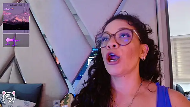 paula daniela1 online show from June 24, 9:36 pm