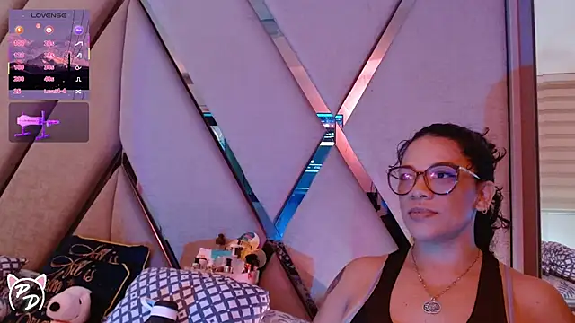 paula daniela1 online show from July 13, 9:50 pm