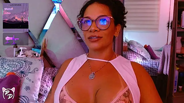 paula daniela1 online show from July 19, 10:24 pm
