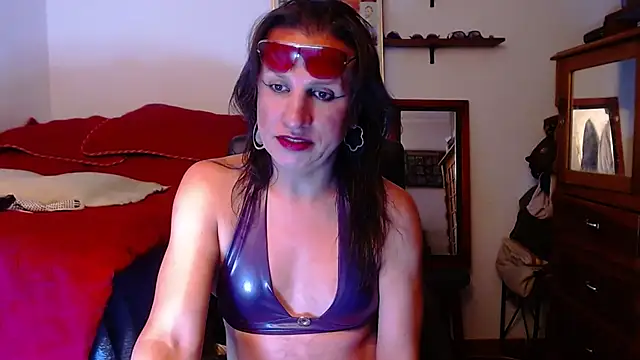 Snapshot of LorenJade chatting on July 14, 10:21 am LorenJade online show from July 14, 10:21 am