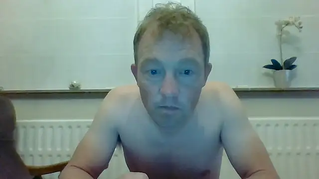 Snapshot of bertolini chatting on June 17, 9:05 pm bertolini online show from June 17, 9:05 pm