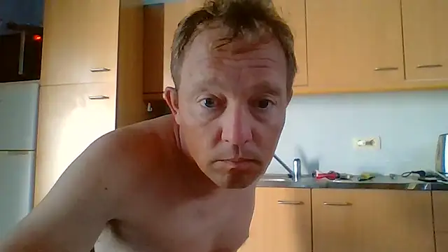 Snapshot of bertolini chatting on July 6, 8:22 am bertolini online show from July 6, 8:22 am