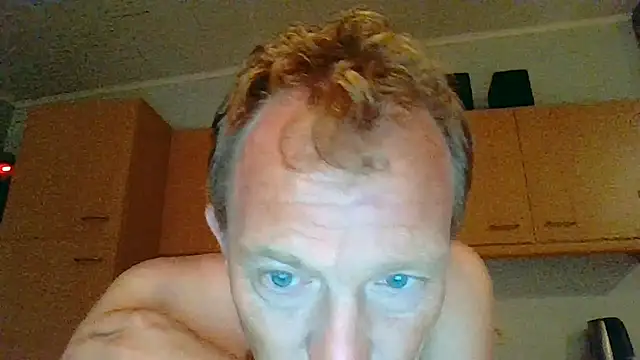 Snapshot of bertolini chatting on July 8, 10:03 pm bertolini online show from July 8, 10:03 pm