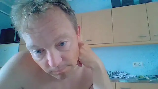 Snapshot of bertolini chatting on July 14, 7:57 am bertolini online show from July 14, 7:57 am
