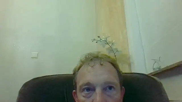 Snapshot of bertolini chatting on July 14, 9:42 pm bertolini online show from July 14, 9:42 pm