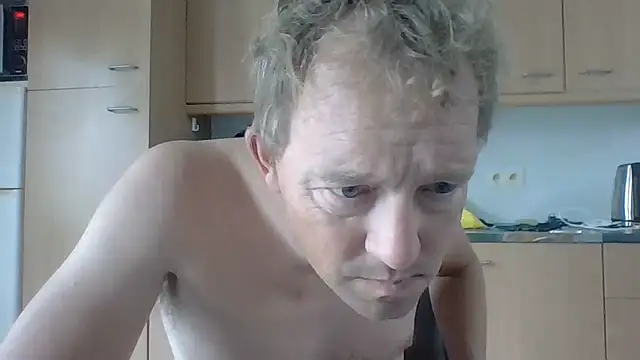 Snapshot of bertolini chatting on August 4, 2:19 pm bertolini online show from August 4, 2:19 pm