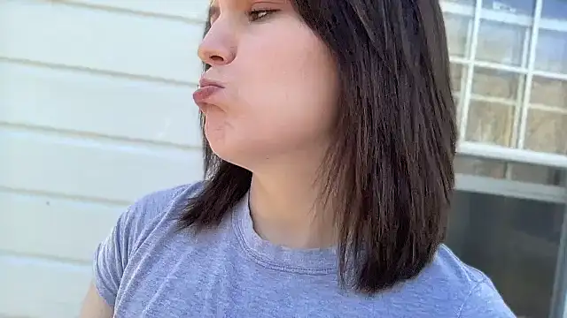 sexylilly69 online show from March 17, 8:09 pm