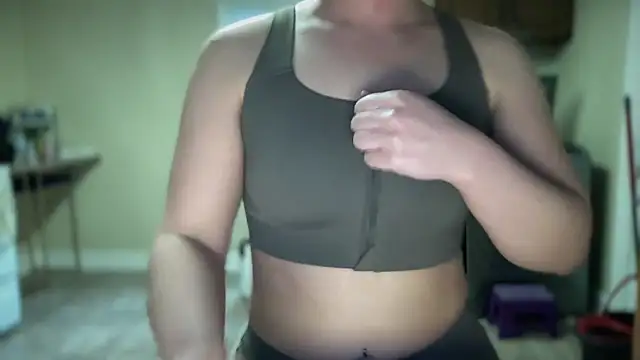 sexylilly69 online show from September 19, 9:59 pm