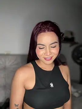 Snapshot of Zarah_Blare chatting on January 15, 11:19 pm Zarah Blare online show from January 15, 11:19 pm