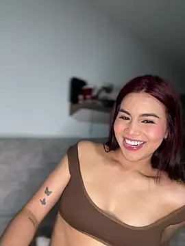 Snapshot of Zarah_Blare chatting on January 23, 1:41 am Zarah Blare online show from January 23, 1:41 am