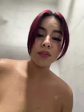 Snapshot of Zarah_Blare chatting on February 17, 3:47 am Zarah Blare online show from February 17, 3:47 am