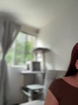 Snapshot of Zarah_Blare chatting on February 18, 9:42 pm Zarah Blare online show from February 18, 9:42 pm