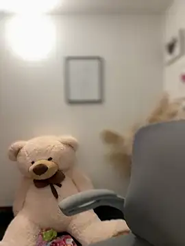 Snapshot of Zarah_Blare chatting on September 16, 12:00 am Zarah Blare online show from September 16, 12:00 am