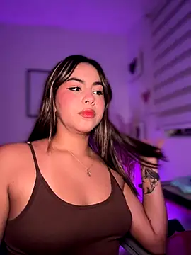 Snapshot of Zarah_Blare chatting on November 13, 3:27 am Zarah Blare online show from November 13, 3:27 am