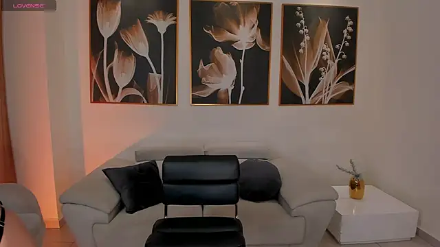 GigiLee  online show from December 31, 11:53 am