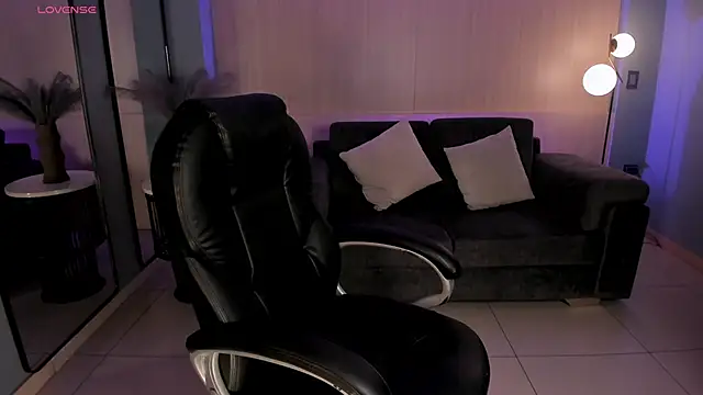 Snapshot of EloisaOlivero chatting on October 6, 11:40 am EloisaOlivero online show from October 6, 11:40 am