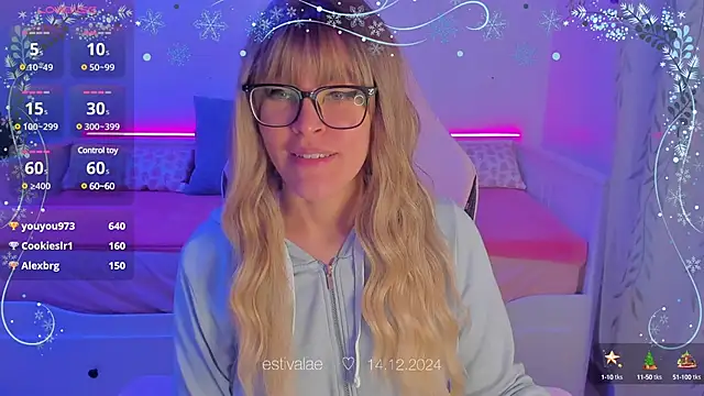 Snapshot of estivalae chatting on December 14, 10:28 pm estivalae online show from December 14, 10:28 pm