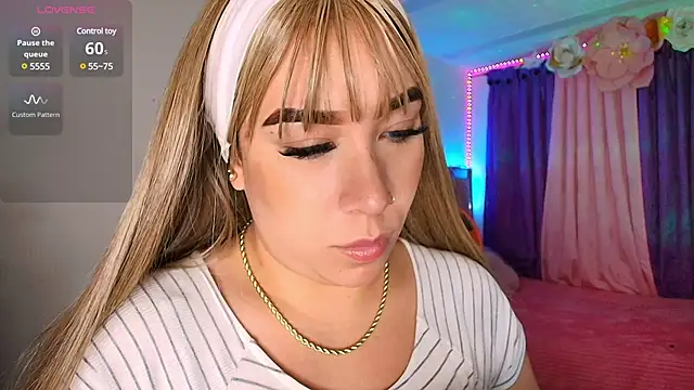 leahtemptation3 online show from February 17, 4:53 am