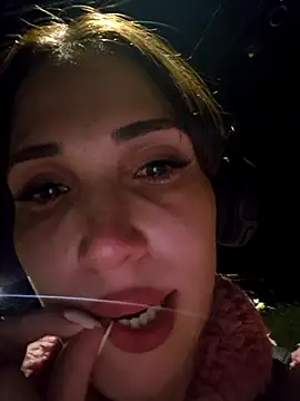 Snapshot of Irresistible24 chatting on December 21, 2:41 am Irresistible24 online show from December 21, 2:41 am