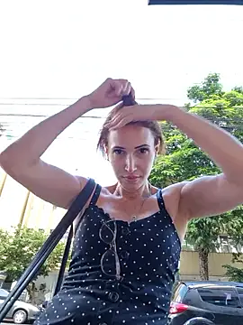 Snapshot of Irresistible24 chatting on January 8, 6:32 pm Irresistible24 online show from January 8, 6:32 pm