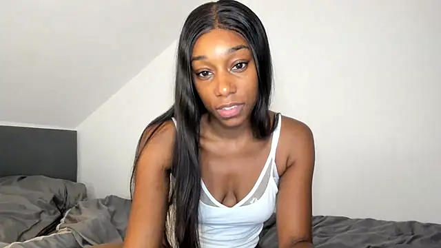 Snapshot of smileybabe chatting on November 13, 4:28 pm smileybabe online show from November 13, 4:28 pm