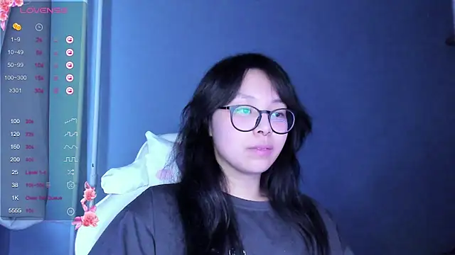 maydaykimmy online show from December 18, 5:48 am