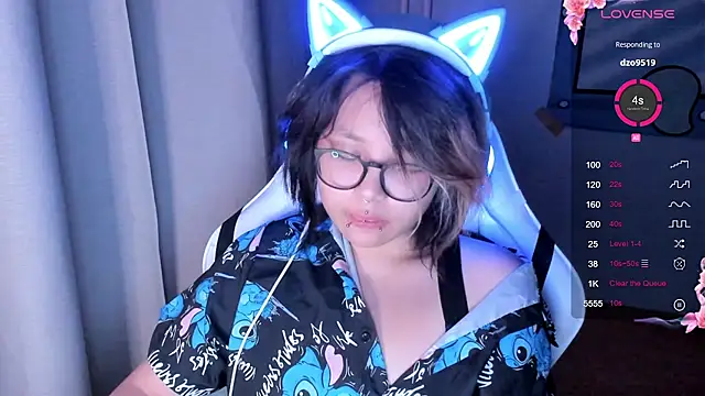 maydaykimmy online show from October 9, 9:24 pm