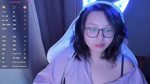 maydaykimmy online show from April 29, 8:59 pm