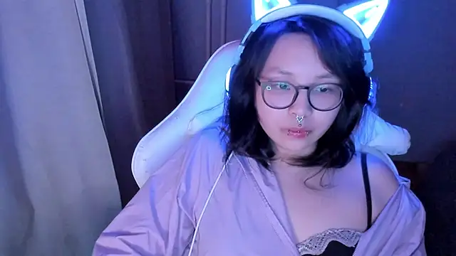 maydaykimmy online show from May 2, 8:47 pm