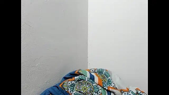 Snapshot of Laflaka22 chatting on December 21, 2:41 am Laflaka22 online show from December 21, 2:41 am