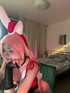 Snapshot of Evangeline_Lawrence_ chatting on December 27, 6:20 pm Evangeline Lawrence online show from December 27, 6:20 pm