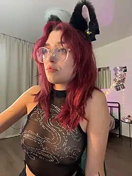 Snapshot of Evangeline_Lawrence_ chatting on November 5, 5:46 pm Evangeline Lawrence online show from November 5, 5:46 pm