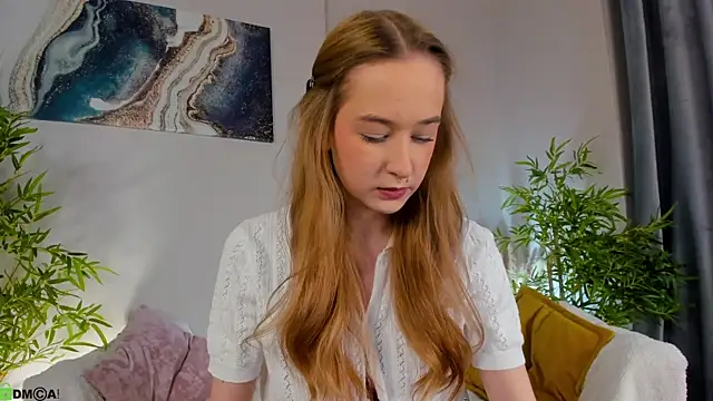 Sweett Monica online show from November 14, 1:04 am