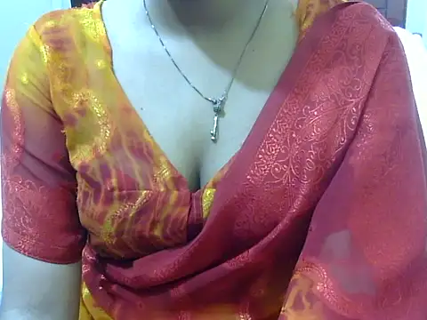 Snapshot of Horny_desigirl chatting on September 20, 6:36 am Horny desigirl online show from September 20, 6:36 am